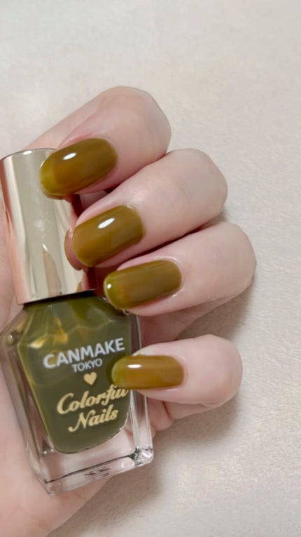 カラフルネイルズ/キャンメイク/マニキュアの人気ショート動画