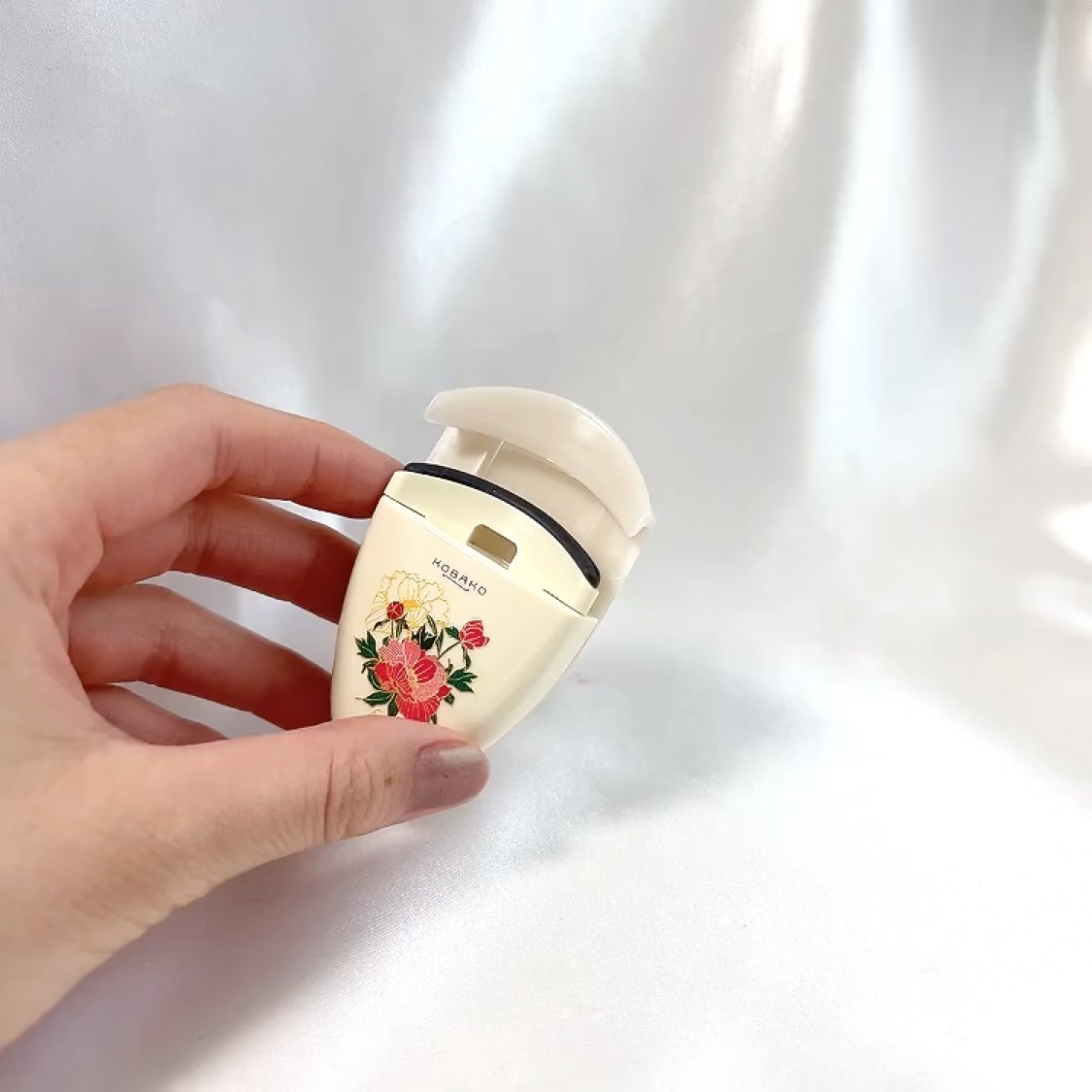 KOBAKO アイラッシュカーラー（センターカール）/KOBAKO/ビューラーの動画クチコミ4つ目