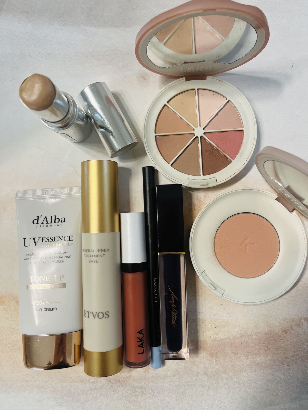 カラーリングソフトアイライナー/uneven/ペンシルアイライナーの人気ショート動画