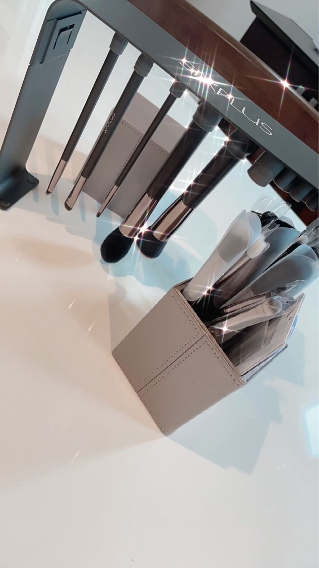 SIXPLUS マグネットメイクブラシ立て/SIXPLUS/その他化粧小物の動画クチコミ5つ目