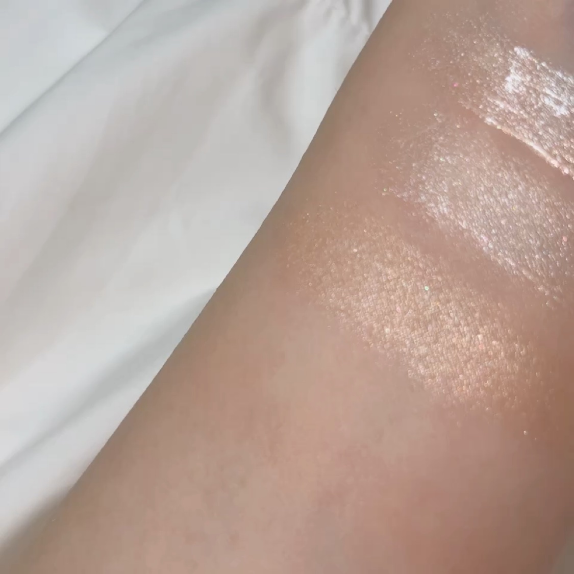 グリント リキッドハイライター 02 グロッサー/Glint/リキッドハイライトを使ったクチコミ（3枚目）