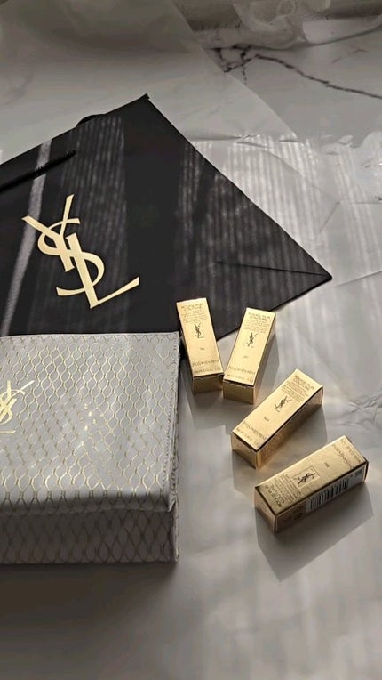 YSL ミニ リップセット/YVES SAINT LAURENT BEAUTE/メイクアップキットの人気ショート動画