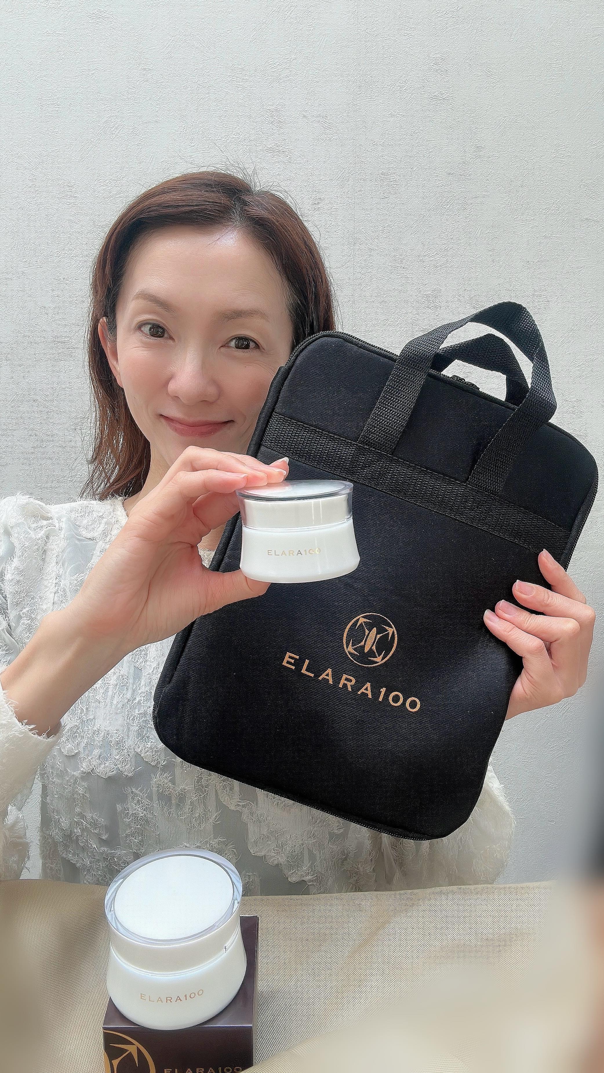 3/31まで！【ノートPCも入るモバイルバッグ】全員プレゼントキャンペーン🎁✨

大谷翔平選手がブランドアンバサダーに就任されたことでも今話題の、英会話ECC。

そんなECCが忙しい女性たちのために創られたオールインワンゲル「ELARA