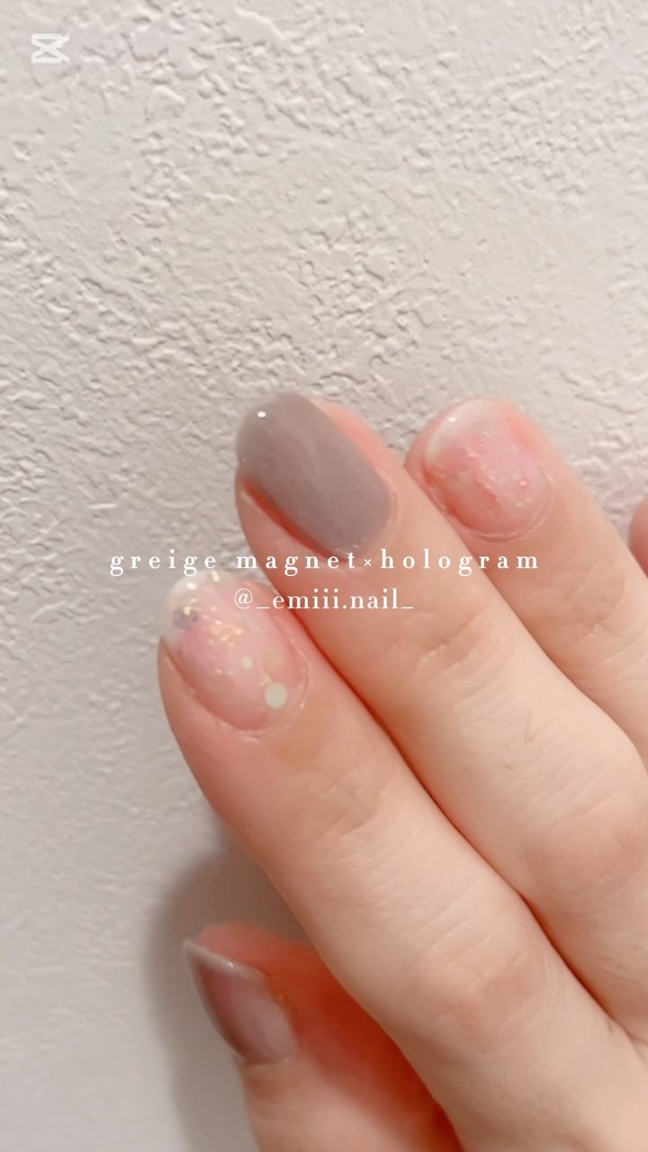 #成城ネイル,#大人上品ネイル,#グレージュネイル,#マグネットネイル,#ホログラムネイルのネイルデザイン