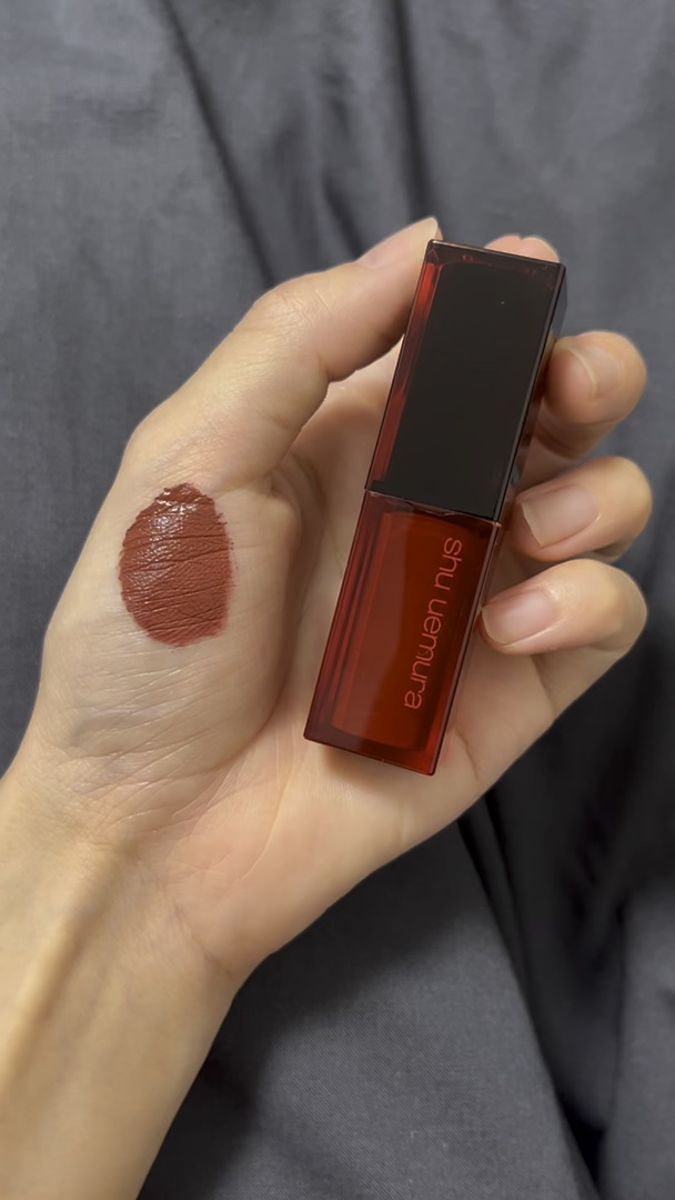  ルージュ アンリミテッド アンプリファイド ピグメント/shu uemura/口紅の動画クチコミ1つ目