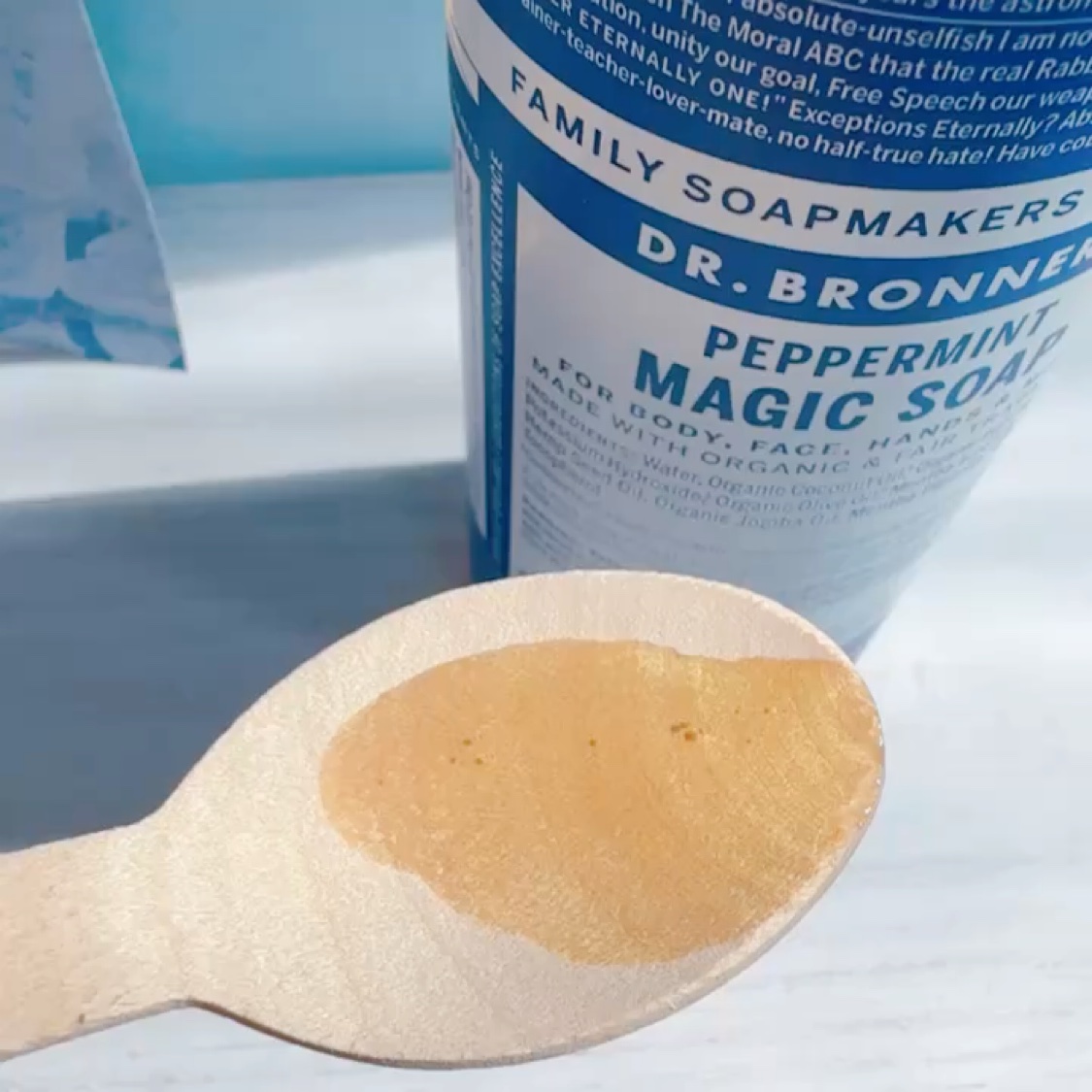 マジックソープ ペパーミント/ドクターブロナー/ボディソープの動画クチコミ1つ目