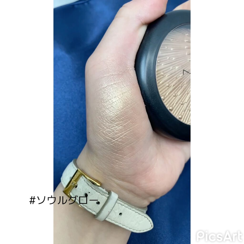 エクストラ ディメンション スキンフィニッシュ/M・A・C/プレストパウダーを使ったクチコミ（2枚目）