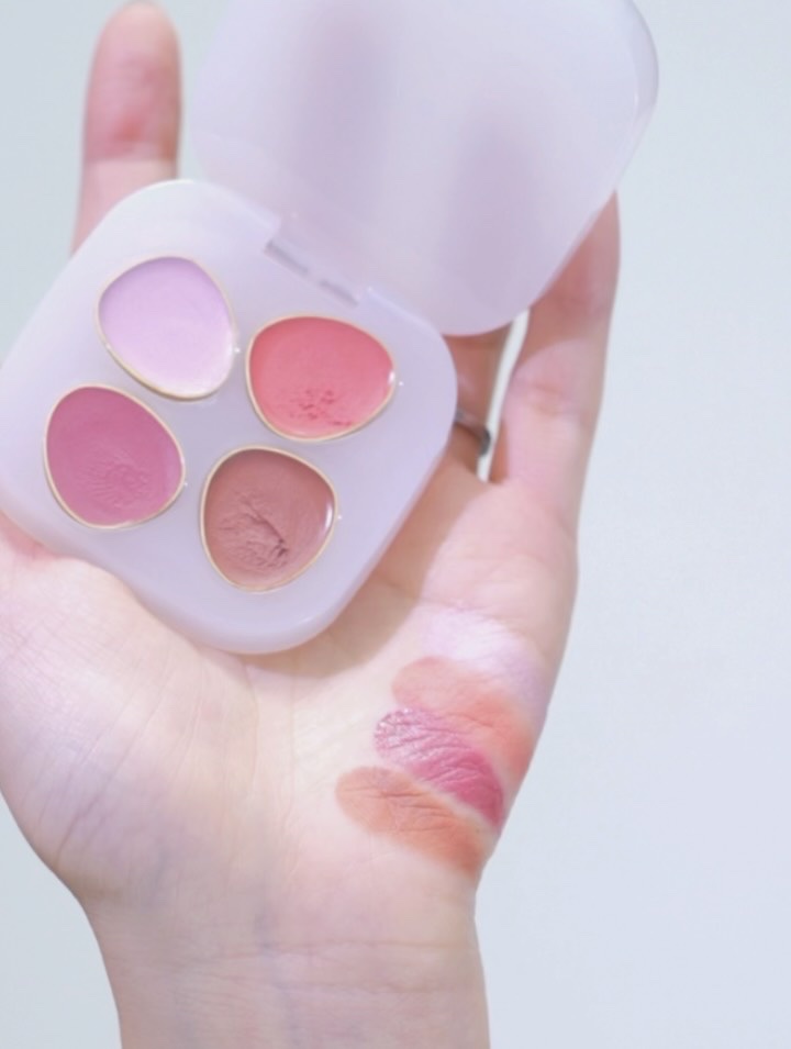 トーン ヘブンリー スイーツボックス Midnight Fantasy ＆Full of Sweet/to/one/メイクアップキットの動画クチコミ1つ目