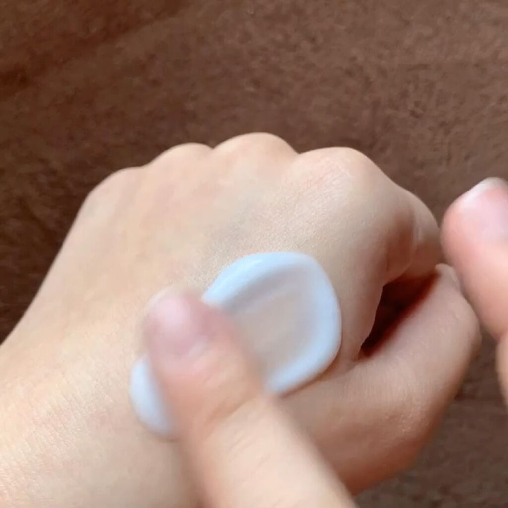 うるおいヘルパーミルク/アンジュスマイル/ボディクリームの動画クチコミ1つ目