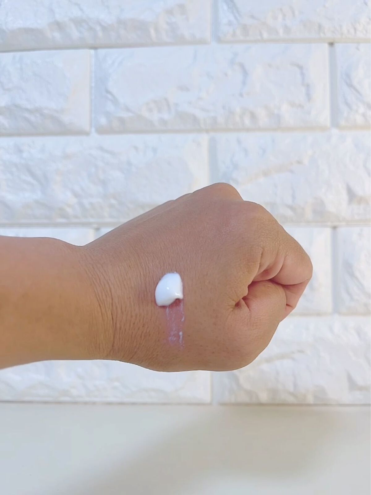 アウトドアUVミルク/For fam/日焼け止めミルクの動画クチコミ3つ目