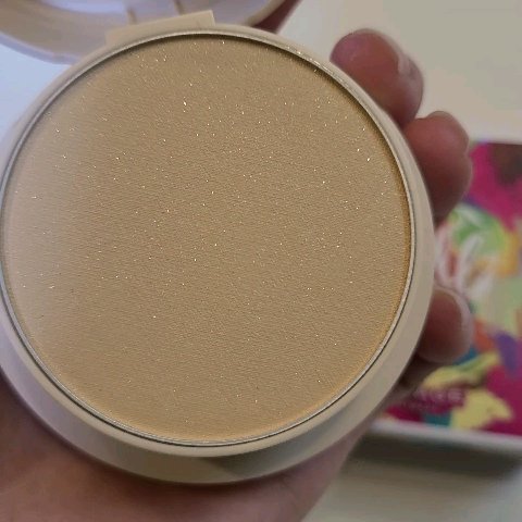 パウダリーファンデーション オーセンティックウーマン ダズリング スキン/ブリリアージュ/パウダーファンデーションの動画クチコミ5つ目