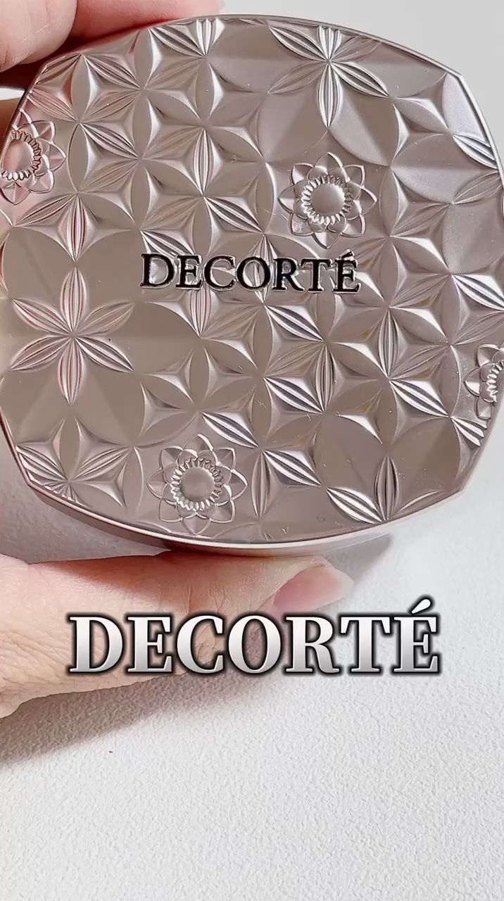 DECORTÉ ルースパウダー101harmonyveil＆パフ　おまけ付き ルース パウダー 101 harmony veil ⁄ DECORTÉ(コスメデコルテ) | LIPS
