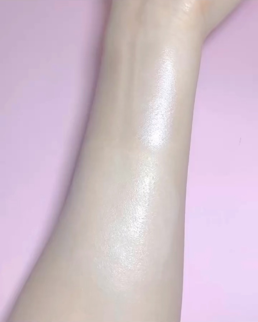 ジルスチュアート フローレスジェム セラムプライマー/JILL STUART/化粧下地の動画クチコミ5つ目