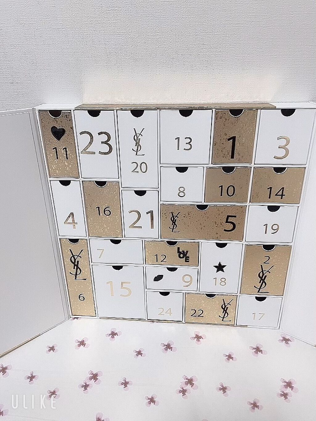 ノエル アドベント カレンダー /YVES SAINT LAURENT BEAUTE/メイクアップキットを使ったクチコミ（1枚目）