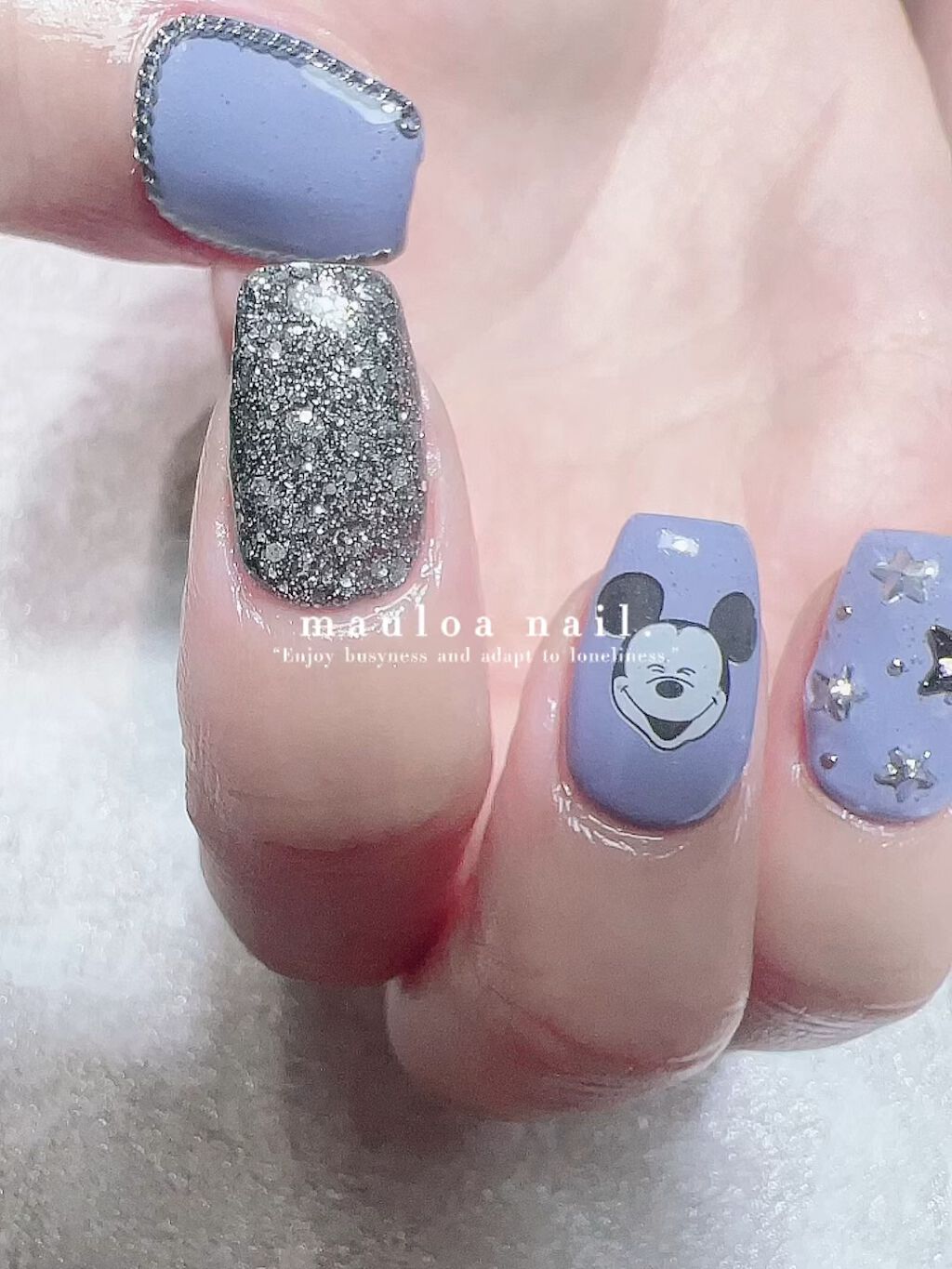 #ネイル,#カーキネイル,#秋ネイル,#アートネイル,#海ネイル,#スタッズネイル,#ニュアンスネイル,#くすみカラーネイル,#サマーネイル,#ミラーネイル,#カラフルネイル,#マグネットネイル,#ミッキーマウスネイル,#シンプルネイル,#ミッキーネイル,#ディズニーネイルのネイルデザイン