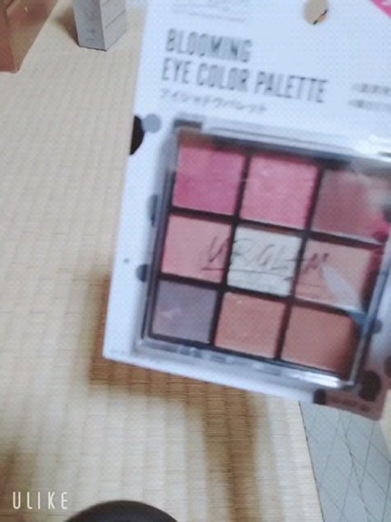 UR GLAM BLOOMING EYE COLOR PALETTE/U R GLAM/アイシャドウパレットの人気ショート動画