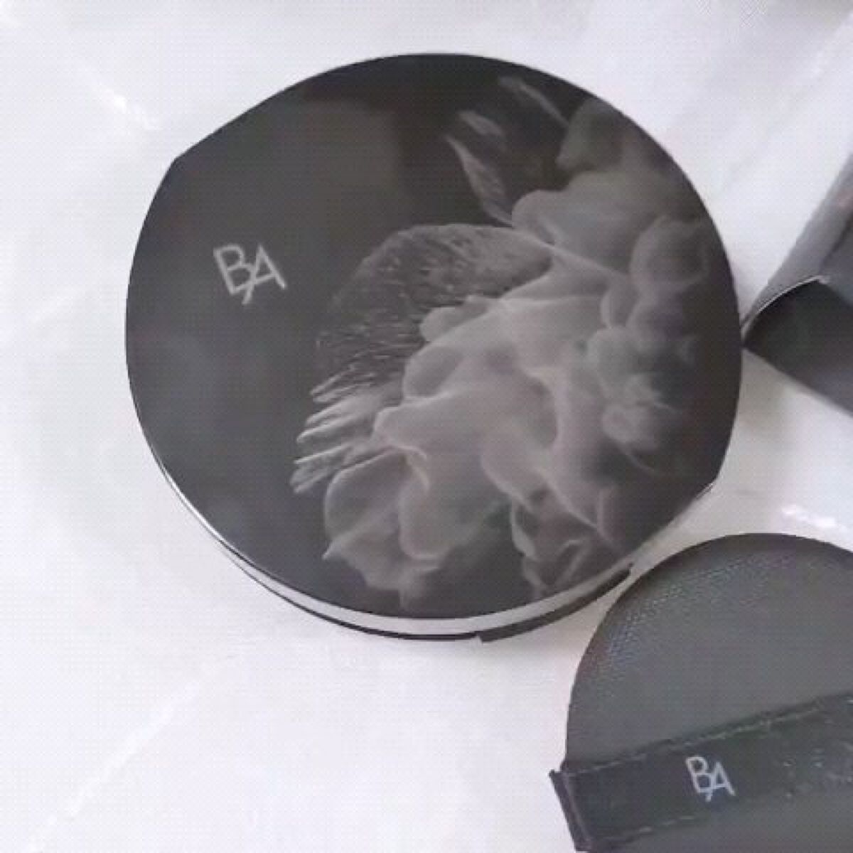 セラムクッションファンデーション SPF20・PA＋＋/B.A/クッションファンデーションを使ったクチコミ（3枚目）