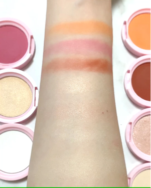 ダイソー×IT GIRL アイシャドウ/DAISO/単色アイシャドウの動画クチコミ2つ目