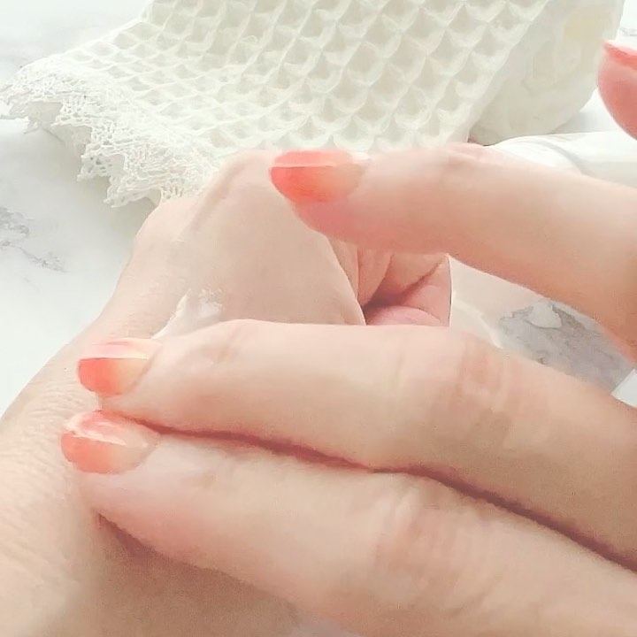 TNA薬用クレンジングバーム/demarrer/クレンジングバームの動画クチコミ2つ目