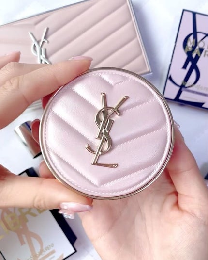 ラディアント タッチ グロウパクト BR20 / YVES SAINT LAURENT ラディアント タッチ グロウパクト BR20 / YVES SAINT LAURENT