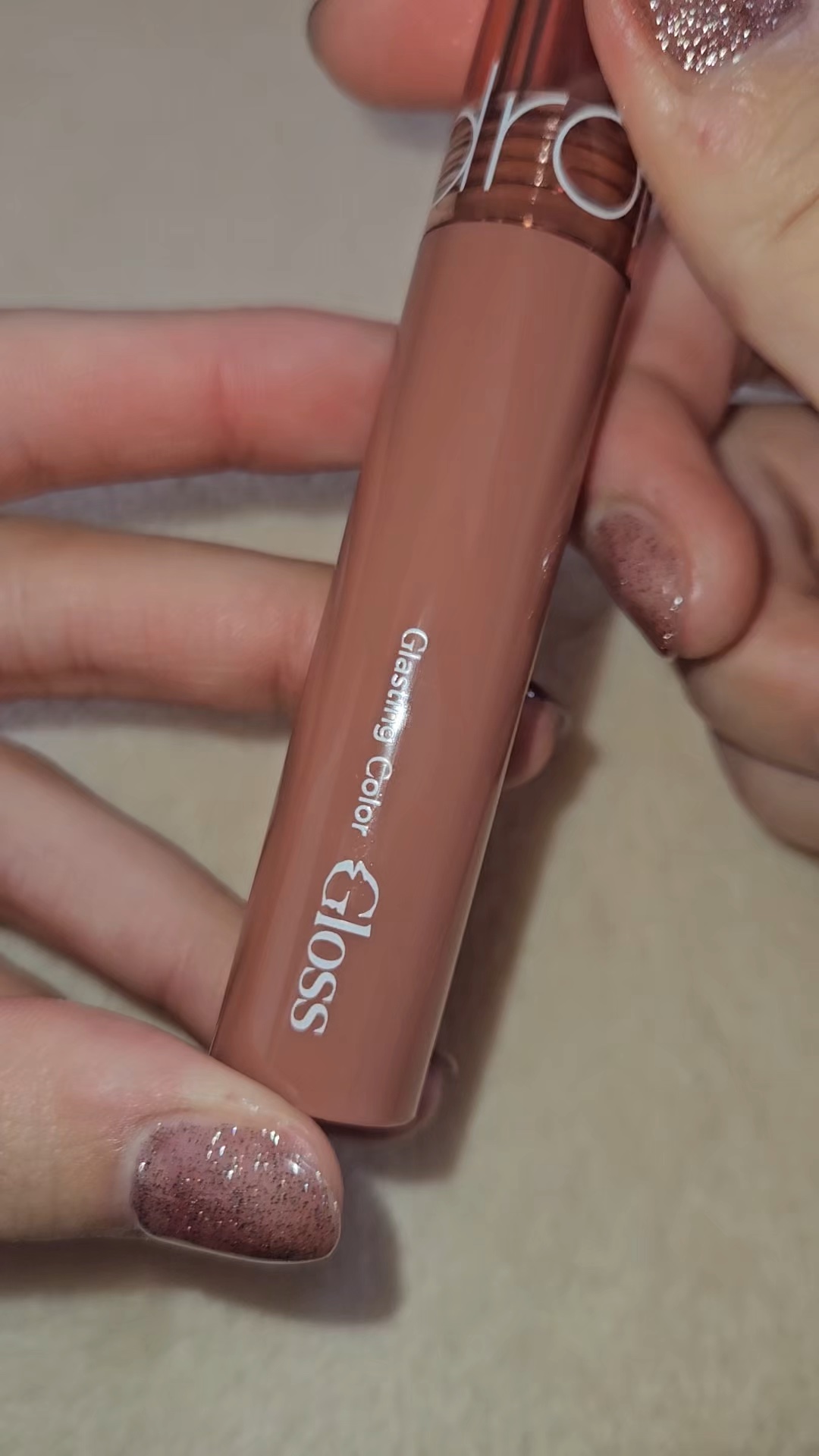 グラスティングカラーグロス/rom&nd/リップグロスの人気ショート動画