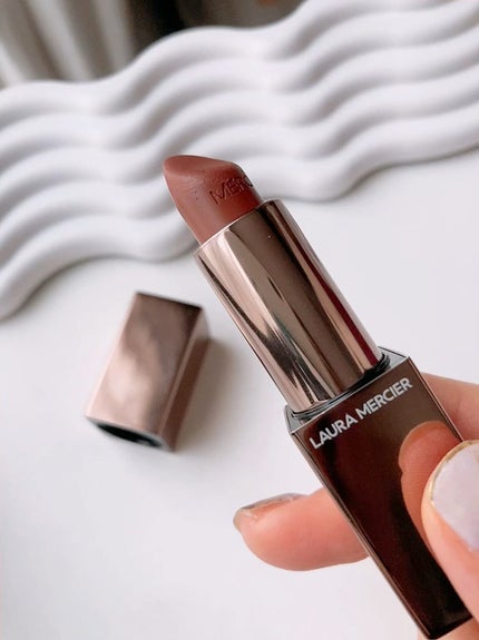 ルージュ エッセンシャル シルキー クリーム リップスティック/ローラ メルシエ/口紅の人気ショート動画