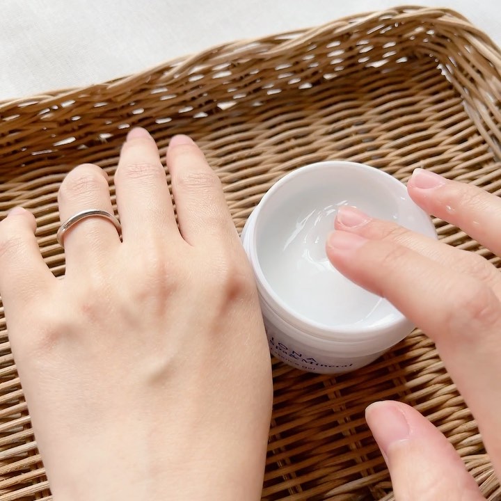 スパ＆ミネラル エッセンス ジェル/IONA/フェイスクリームを使ったクチコミ（3枚目）