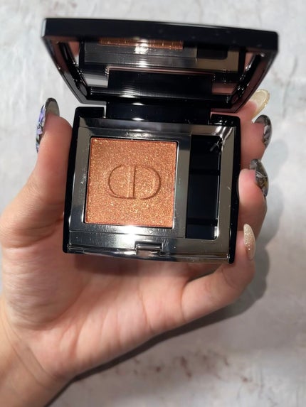 モノ クルール クチュール/Dior/単色アイシャドウの人気ショート動画