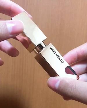 ハートウィンドウリップティントオイルタイプ/VAVI MELLO/リップグロスを使ったクチコミ(2枚目)