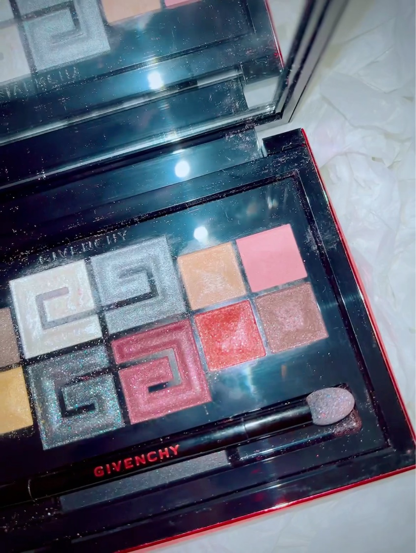 レッド・アイシャドウ・パレット/GIVENCHY/アイシャドウパレットの動画クチコミ1つ目