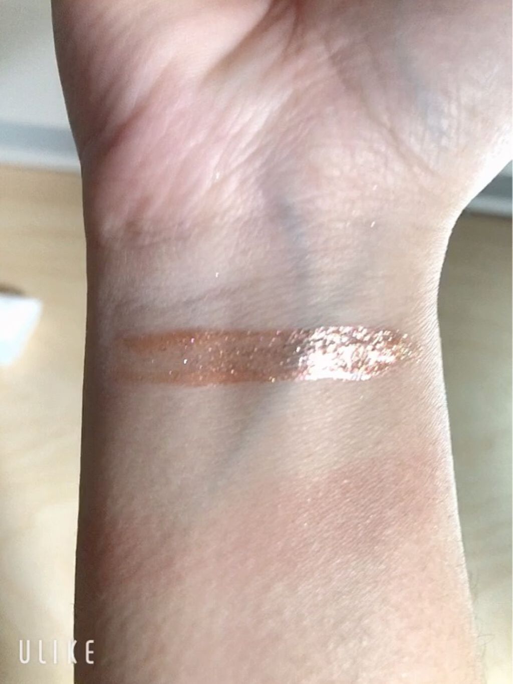 トゥインクルリキッドアイグリッター/VT/グリッターの動画クチコミ1つ目