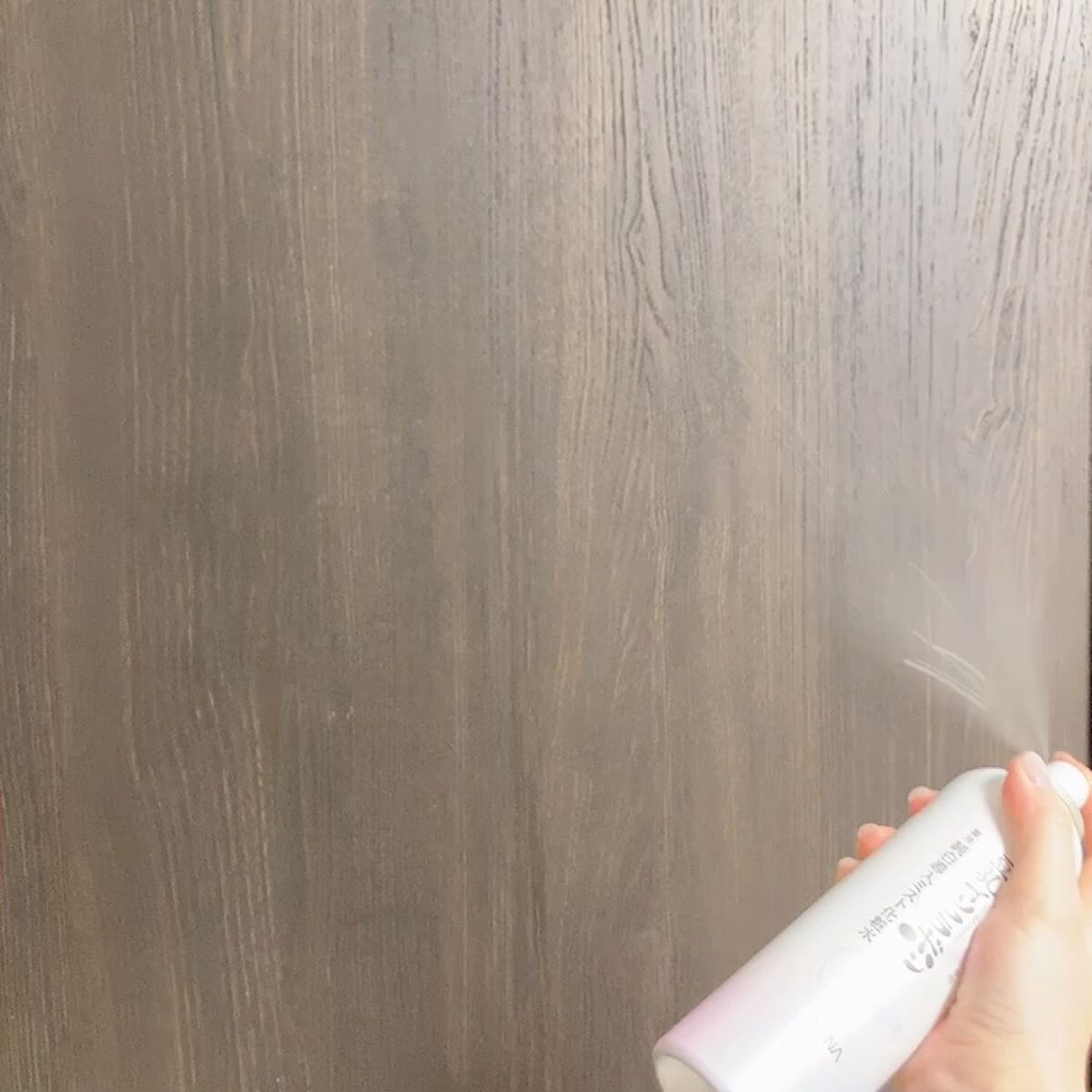 なめらか本舗 薬用美白ミスト化粧水のクチコミ「
肌荒れ＆ニキビ予防しながら美白へ導く！ミストタイプの薬用純白化粧水

メイクの上からも使える.....」（3枚目）