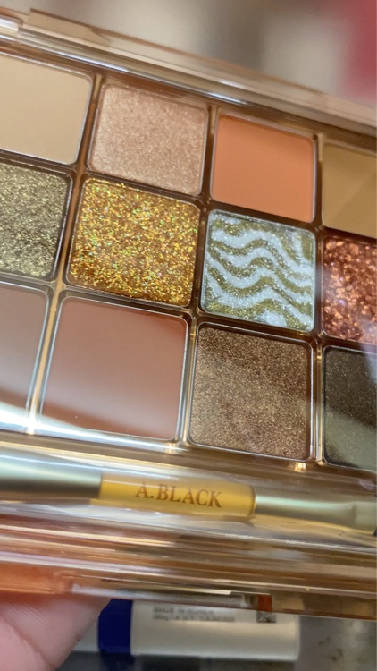 グラムチェンジマルチパレット/A.BLACK/マルチパレットを使ったクチコミ（2枚目）
