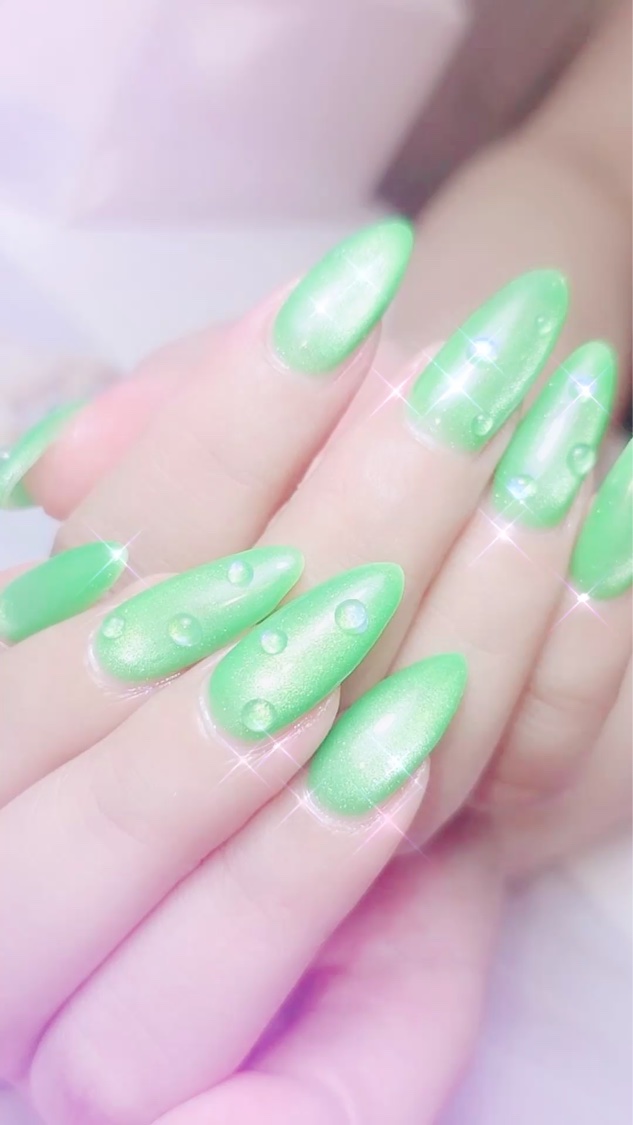 #ロングネイル,#梅雨ネイル,#ネオンカラーネイル,#しずくネイル,#夏ネイルのネイルデザイン