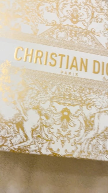 Dior ディオール アディクト クチュール リップスティック ケースのクチコミ「
DIOR

クリスマスコフレのリップケースと、
スキンケアのセット（ポーチ付き）

リップケ.....」（1枚目）