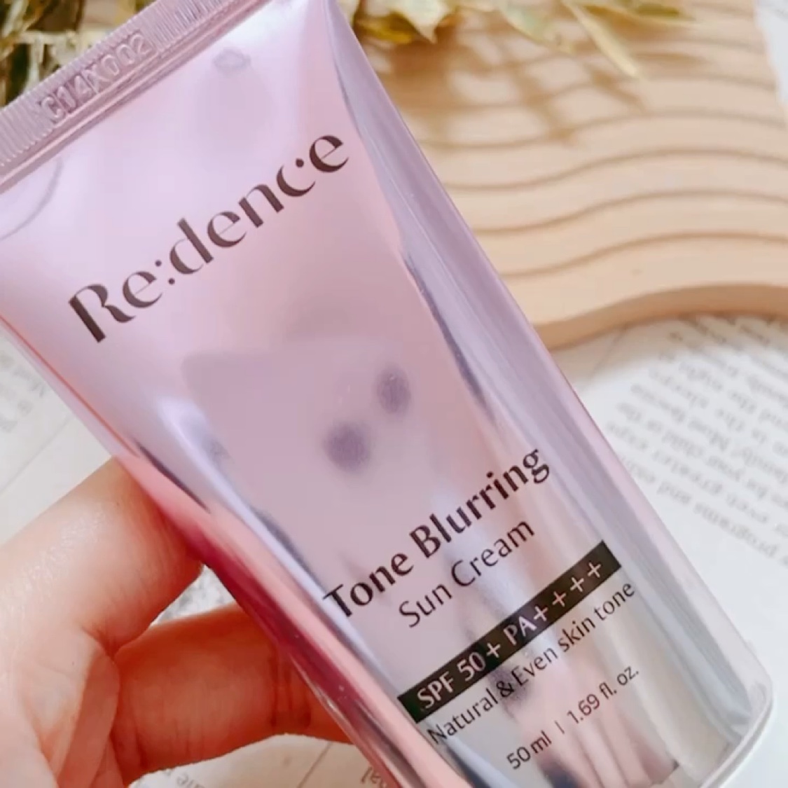 トーンブラーリング日焼け止め/redence/日焼け止めクリームの動画クチコミ1つ目