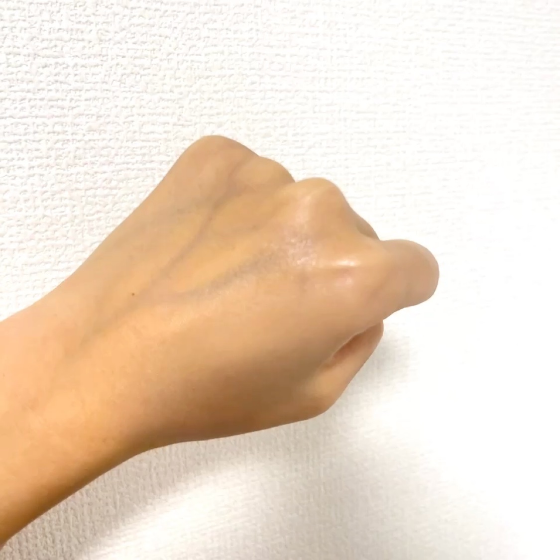 エッセンス スキングロウ ファンデーション/SHISEIDO/リキッドファンデーションを使ったクチコミ（3枚目）