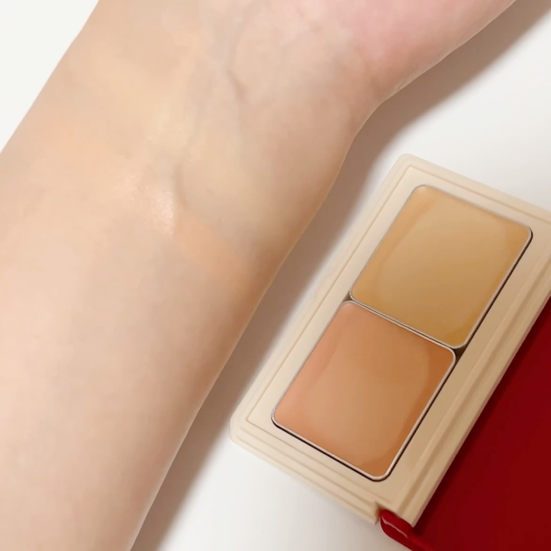 メルティフィットコンシーラー/インテグレート/パレットコンシーラーの動画クチコミ2つ目