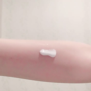 スキンミルク(しっとり)/ニベア/ボディミルクを使ったクチコミ（2枚目）