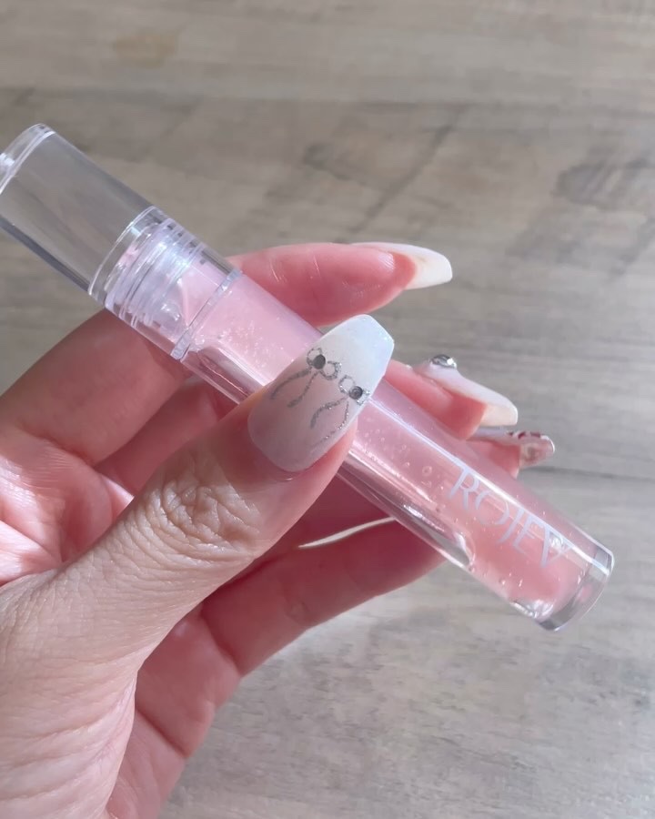 LIP PLUMPER GLAZE TINT/ROJEV/口紅を使ったクチコミ（3枚目）