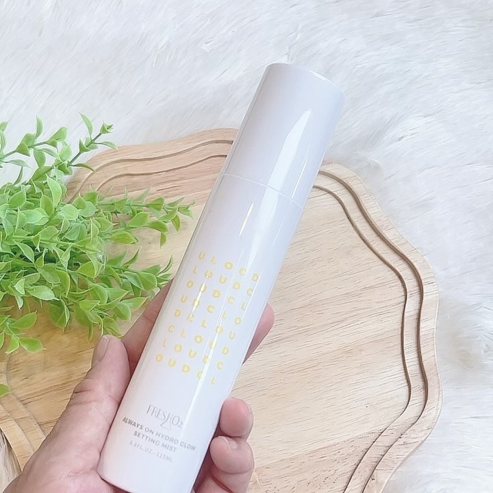 クラウドオールウェイズオン ハイドログロー メイクキー プミスト/FRESHO2/フィックスミストを使ったクチコミ（3枚目）