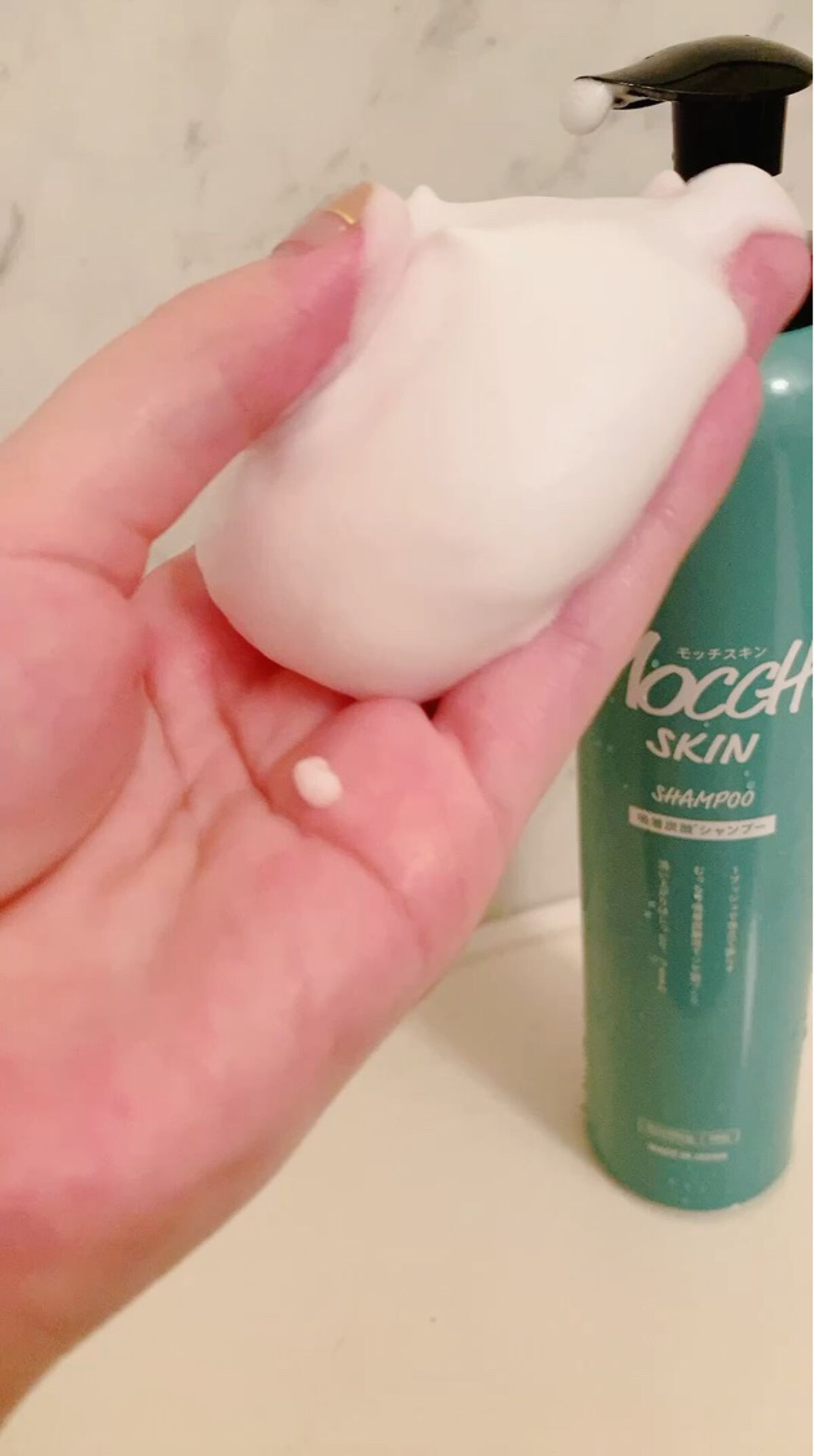 吸着スパークリングシャンプー /MoccHi SKIN/市販シャンプーを使ったクチコミ（3枚目）
