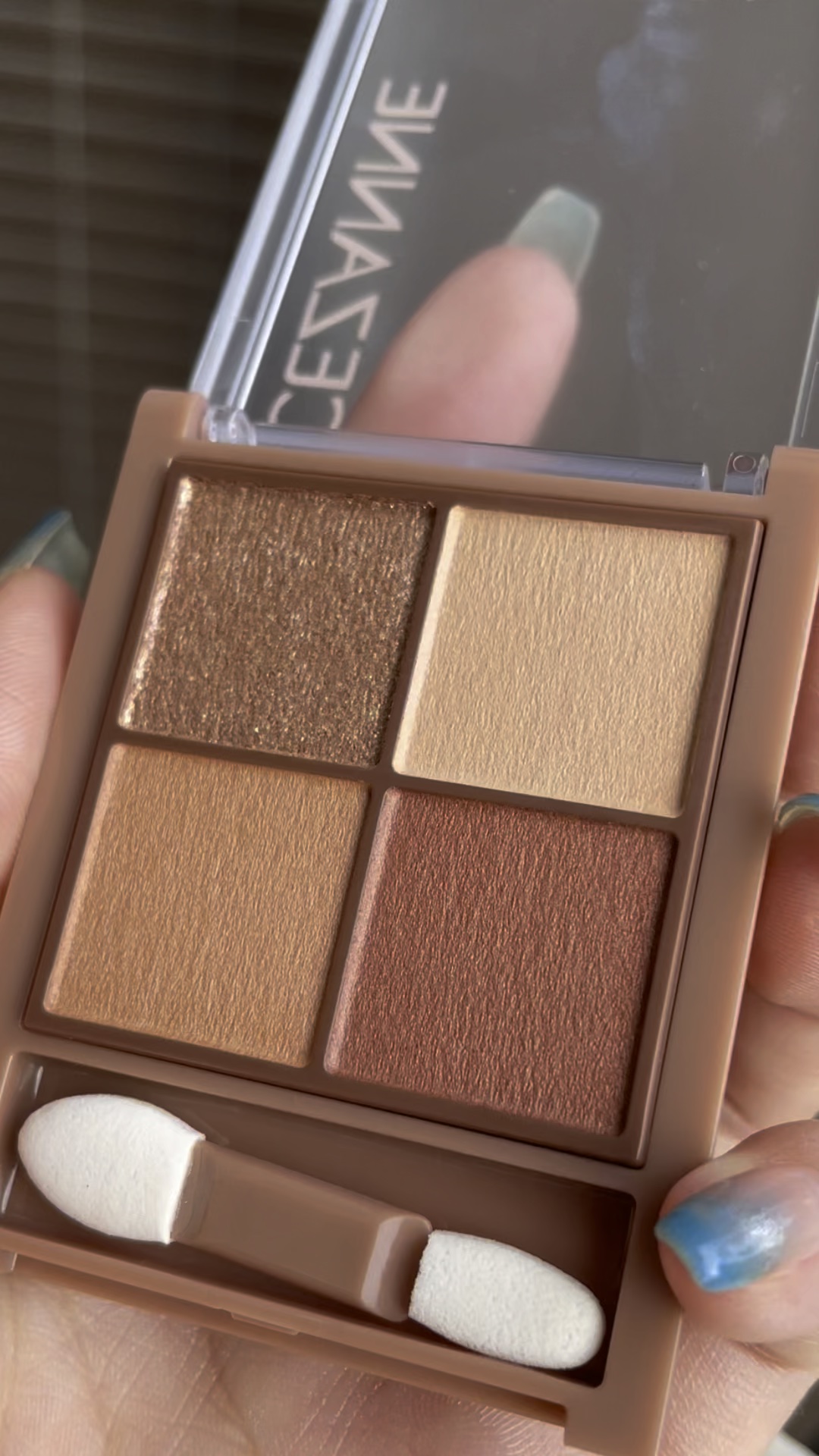 ビタートーンアイシャドウ/CEZANNE/パウダーアイシャドウの人気ショート動画