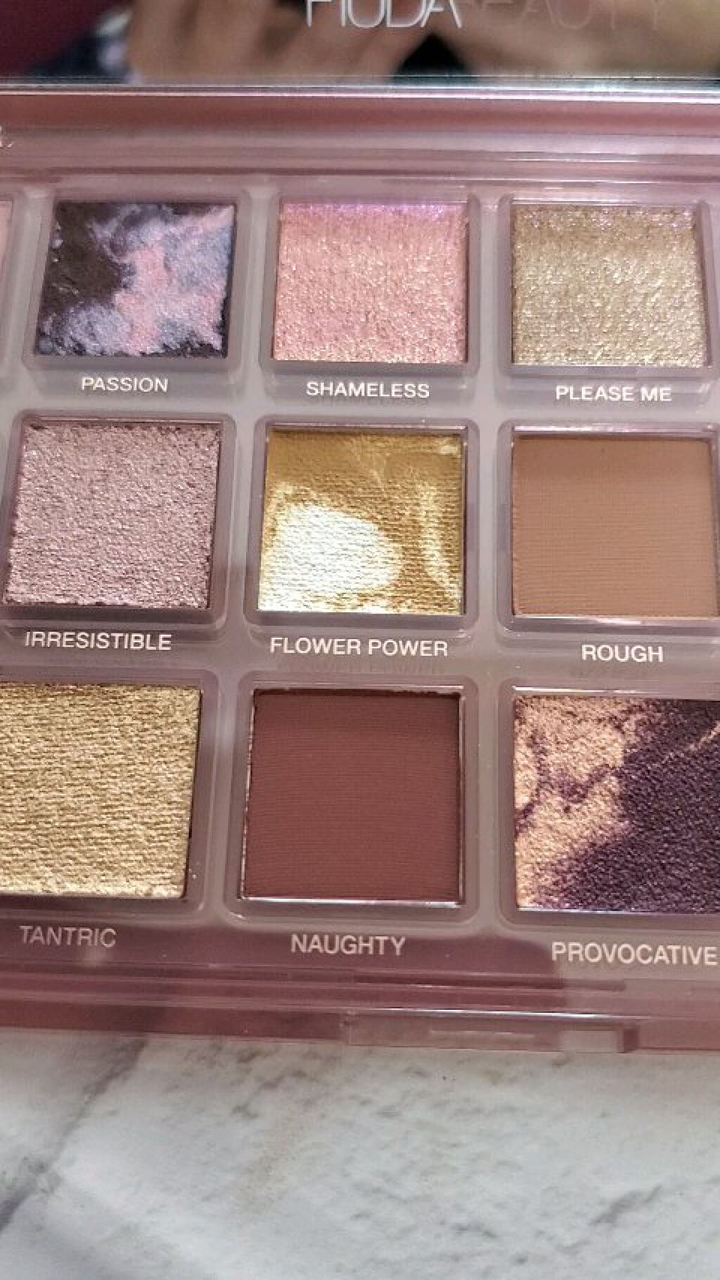 NAUGHTY NUDE/Huda Beauty/アイシャドウパレットを使ったクチコミ（3枚目）