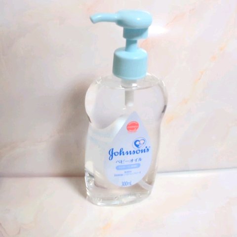 ジョンソン ベビーオイル 無香料/ジョンソンベビー/ボディオイルを使ったクチコミ（2枚目）