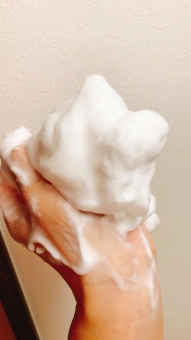 ヴォルカニック　ポア　クレンジングフォーム/innisfree/洗い流すパック・マスクの動画クチコミ1つ目