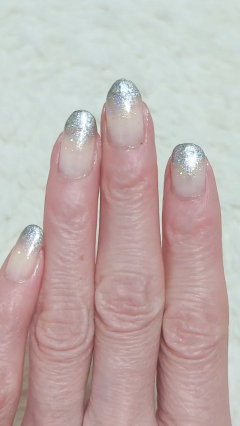 カラフルネイルズ/キャンメイク/マニキュアを使ったクチコミ（1枚目）