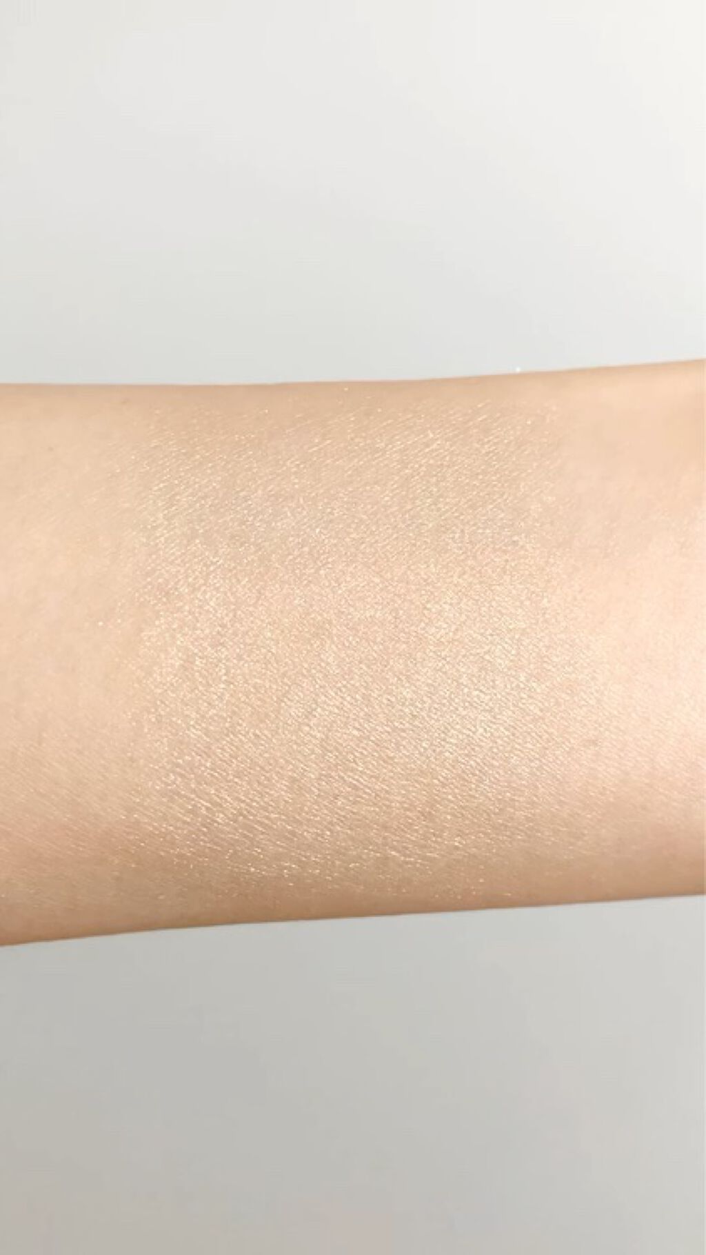 イリュージョン ドンブル/CHANEL/ジェル・クリームアイシャドウの動画クチコミ3つ目