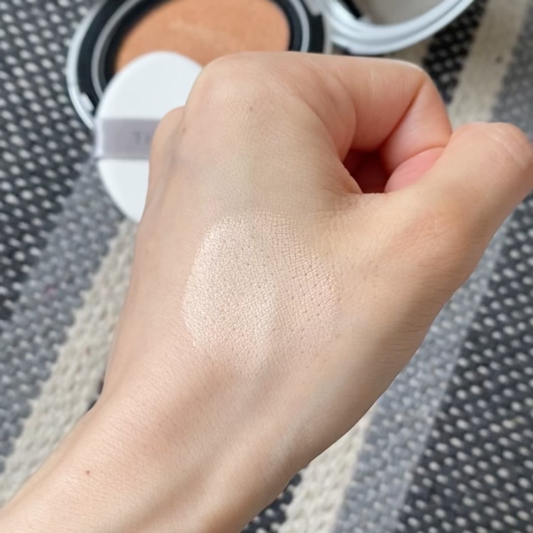 マスクフィットオーラクッション 17C ポーセリン(PORCELAIN)/TIRTIR(ティルティル)/クッションファンデーションを使ったクチコミ（3枚目）