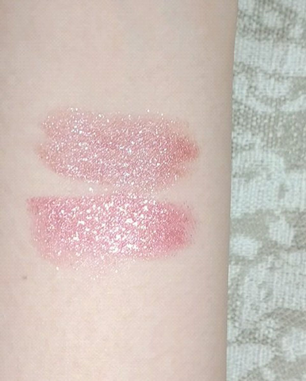 グリッターリップリミテッドイルミネーション/Armuje/口紅の動画クチコミ2つ目